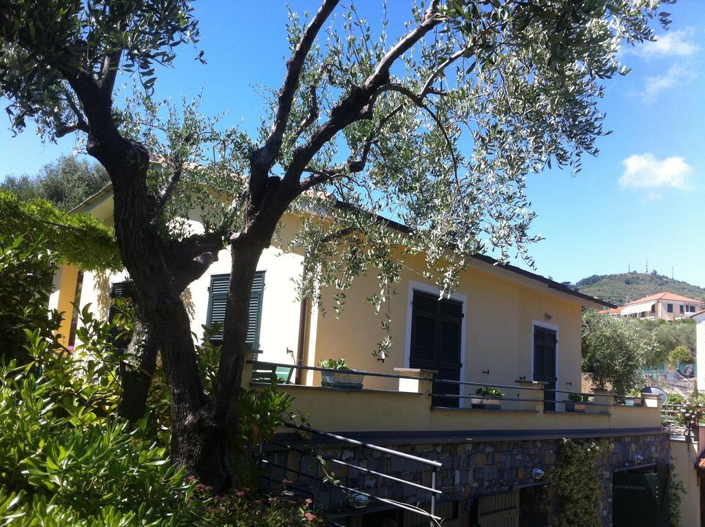La Casa Di Fedra Villa Imperia Rum bild