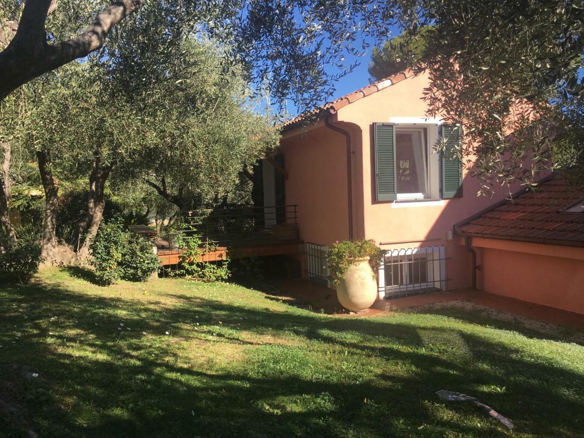 La Casa Di Fedra Villa Imperia Exteriör bild